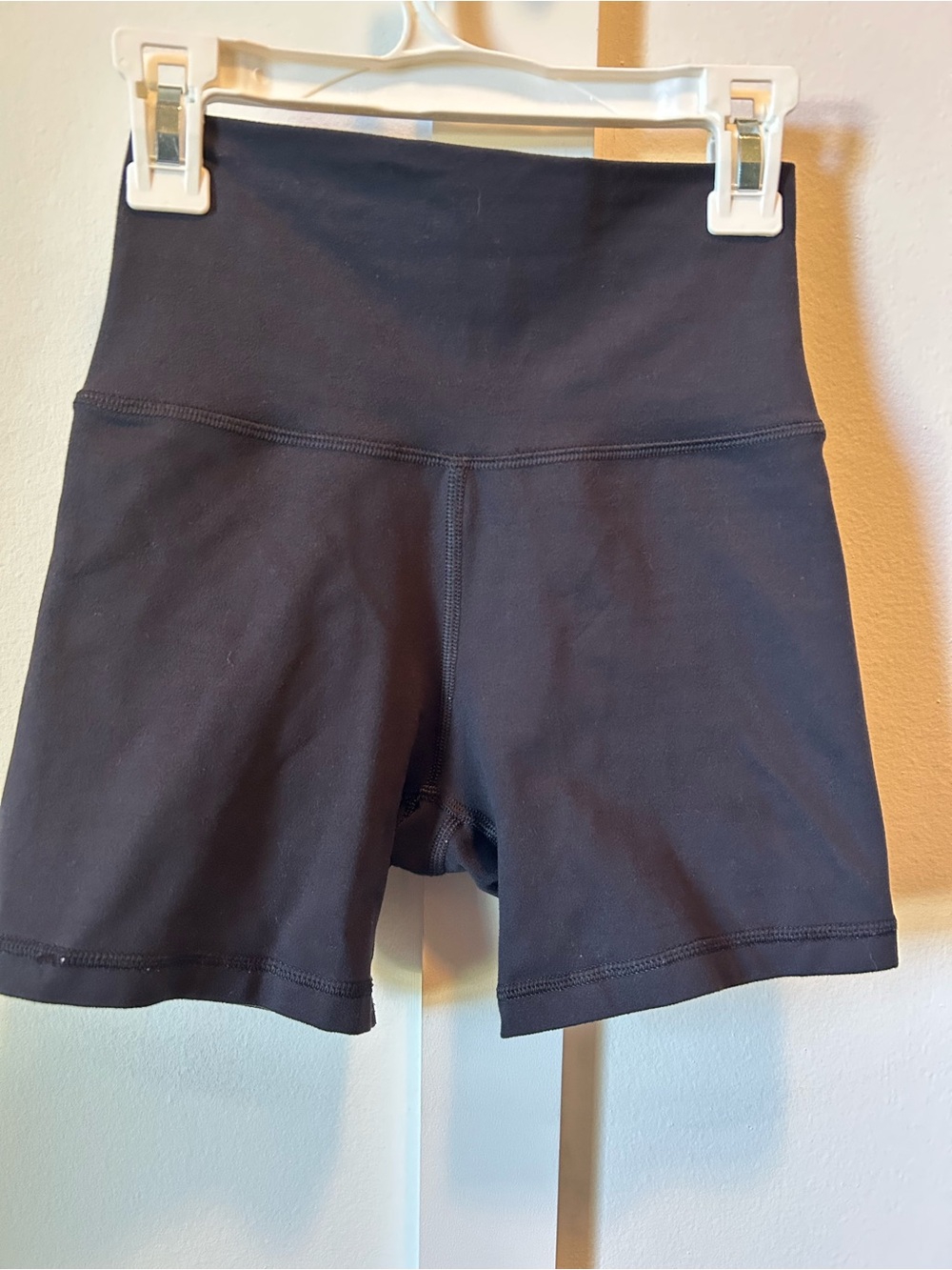 Offline by aerie 5 inch bike shorts XS